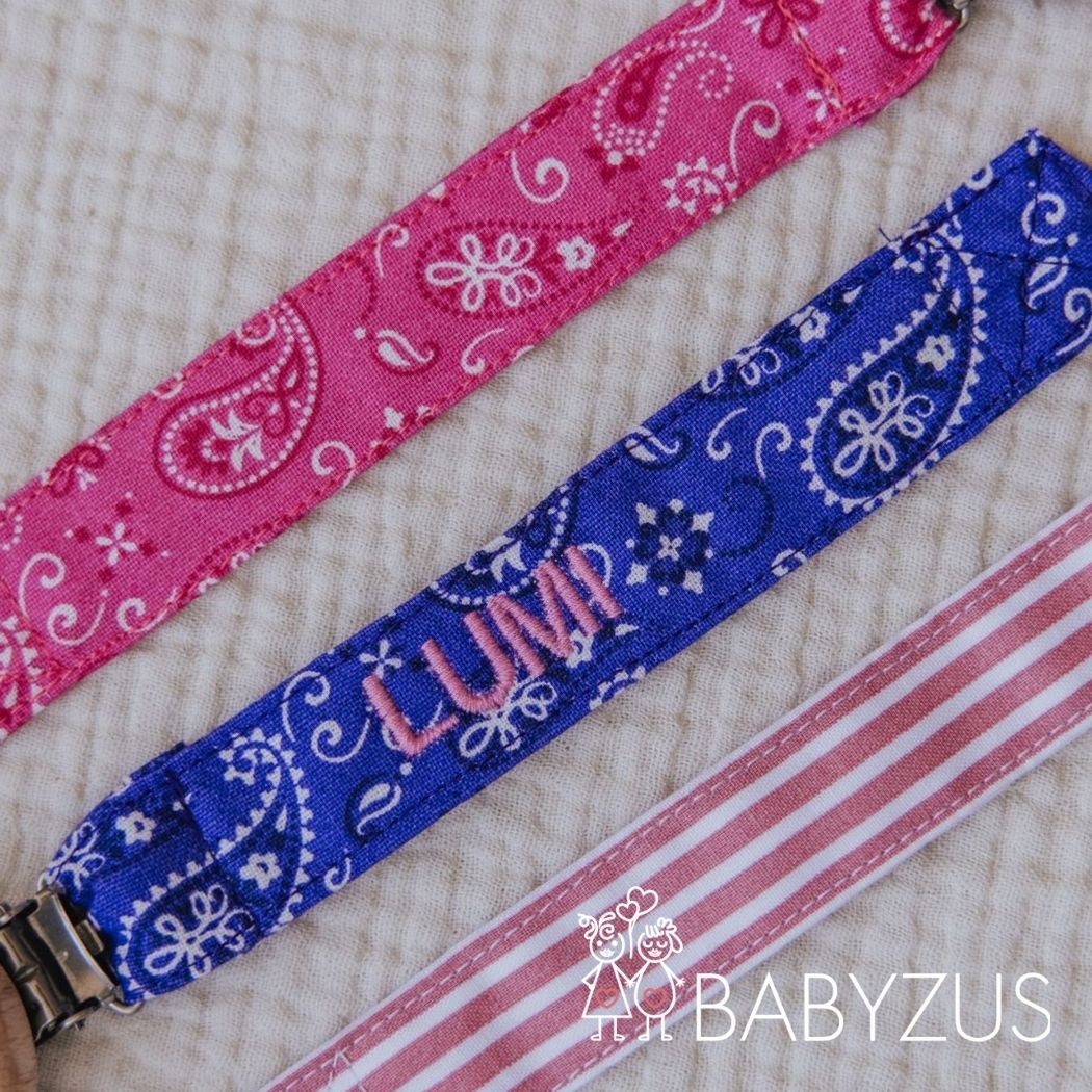 Speenkoord met naam | Paars Paisley Bandana